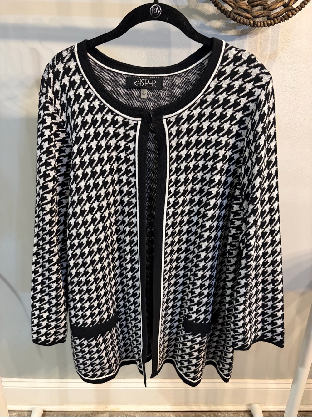 Kasper Black and White Houndstooth Open Cardigan jacket with Contrast Trim 1x
